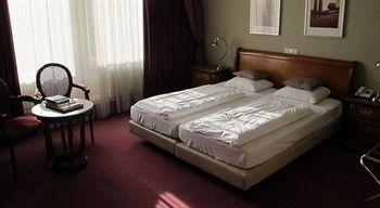Отель Apollofirst - Hampshire Classic цены